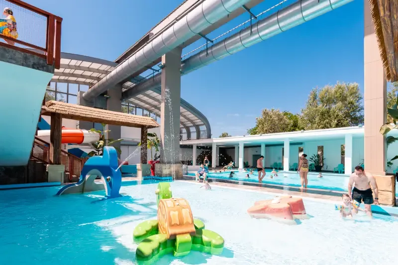 Swimming pools  Camping Le Farret in Vias Plage